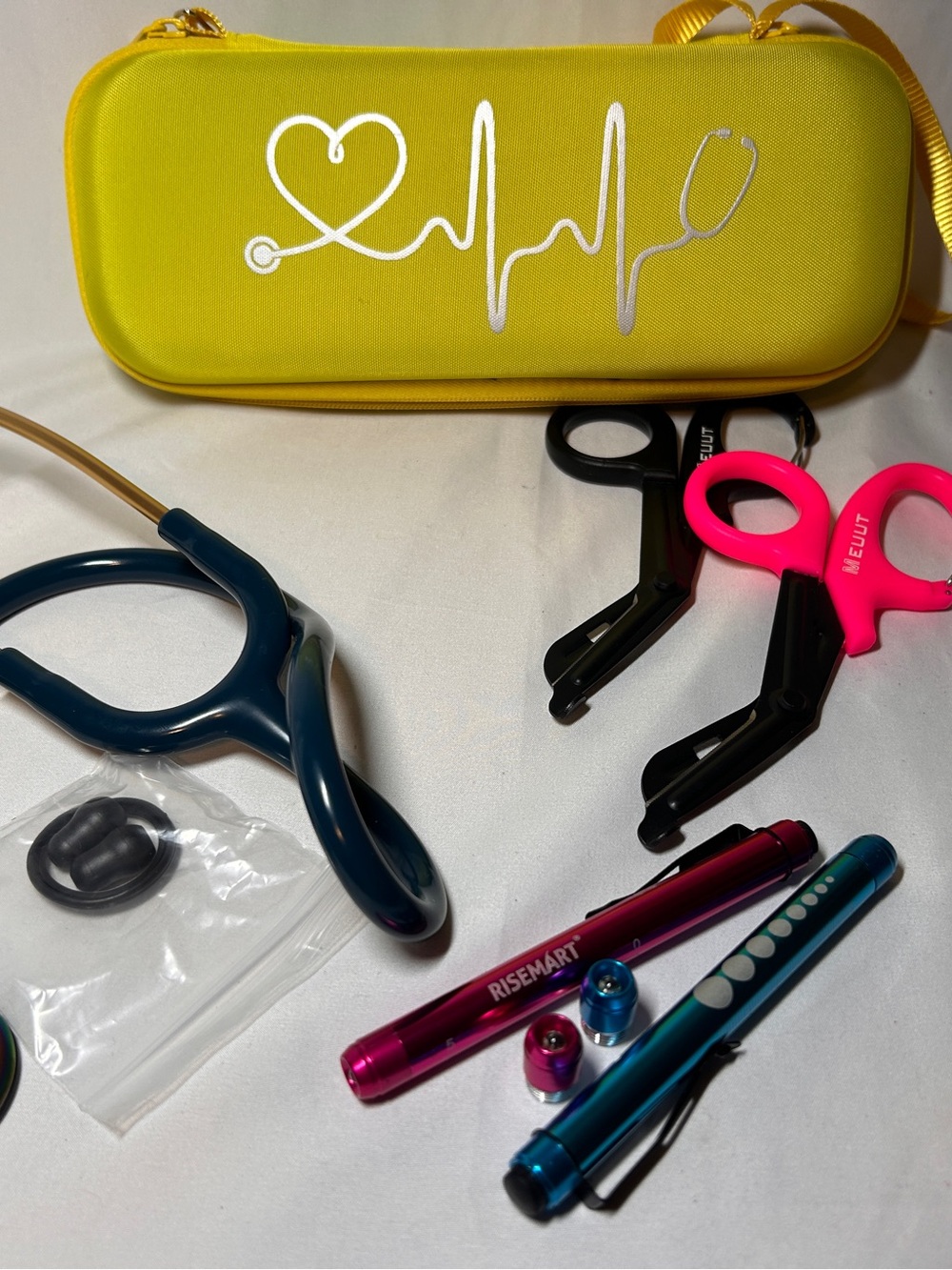 3M Littmann Classic III Stethoscope Nurse Bundle Case Penlights Shears